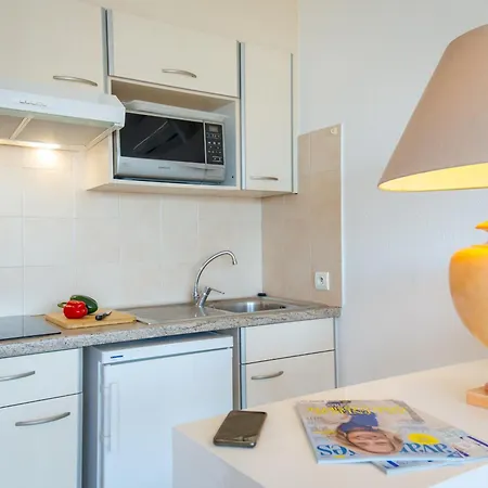 2 Pieces Avec Terrasse - A 50m - Climatise - Proche Gare Et Commerces - Fr-1-466a-4 公寓 Saint-Raphaël