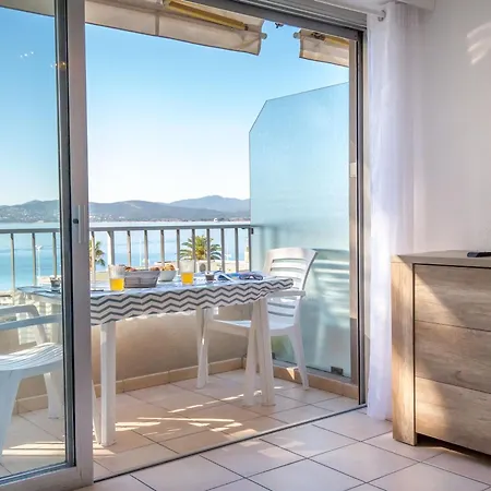 2 Pieces Avec Terrasse - A 50m - Climatise - Proche Gare Et Commerces - Fr-1-466a-4 Saint-Raphaël