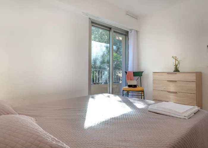 아파트 2 Pieces Avec Terrasse - A 50m - Climatise - Proche Gare Et Commerces - Fr-1-466a-4 Saint-Raphaël